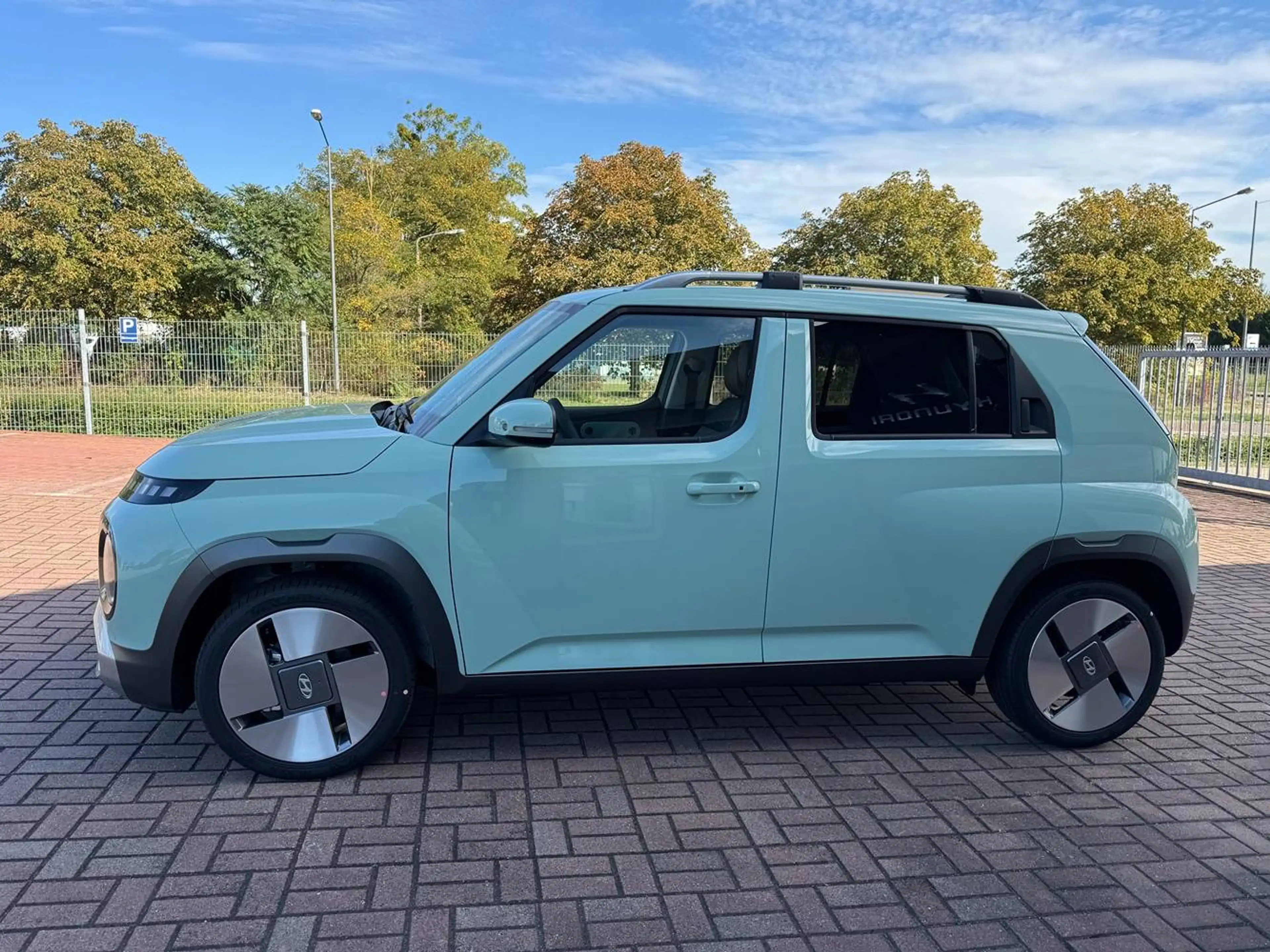 Hyundai Inster INSTER 49kWh Lounge — photo 4