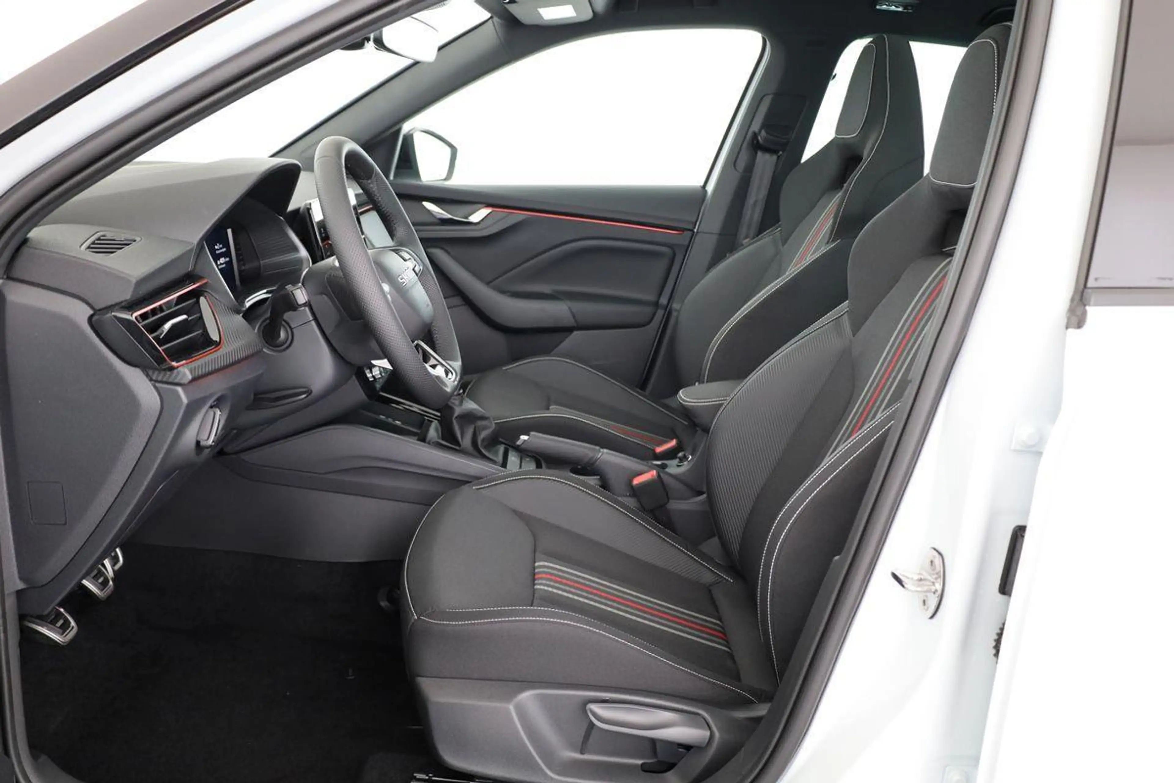 Skoda Kamiq Monte Carlo 1.5 TSI Carlo, Pano, Matrix, Navi, ... — photo 10