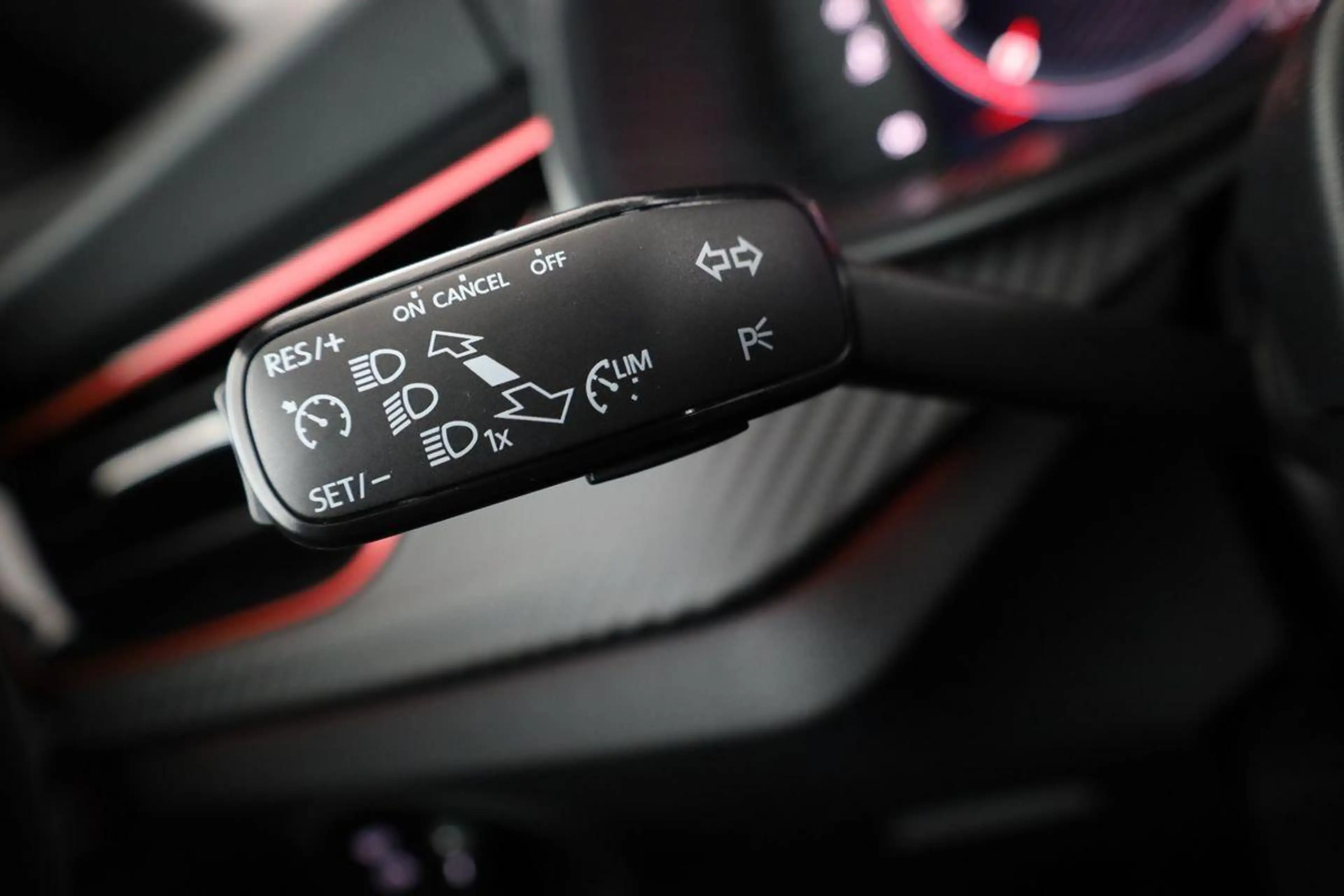 Skoda Kamiq Monte Carlo 1.5 TSI Carlo, Pano, Matrix, Navi, ... — photo 9