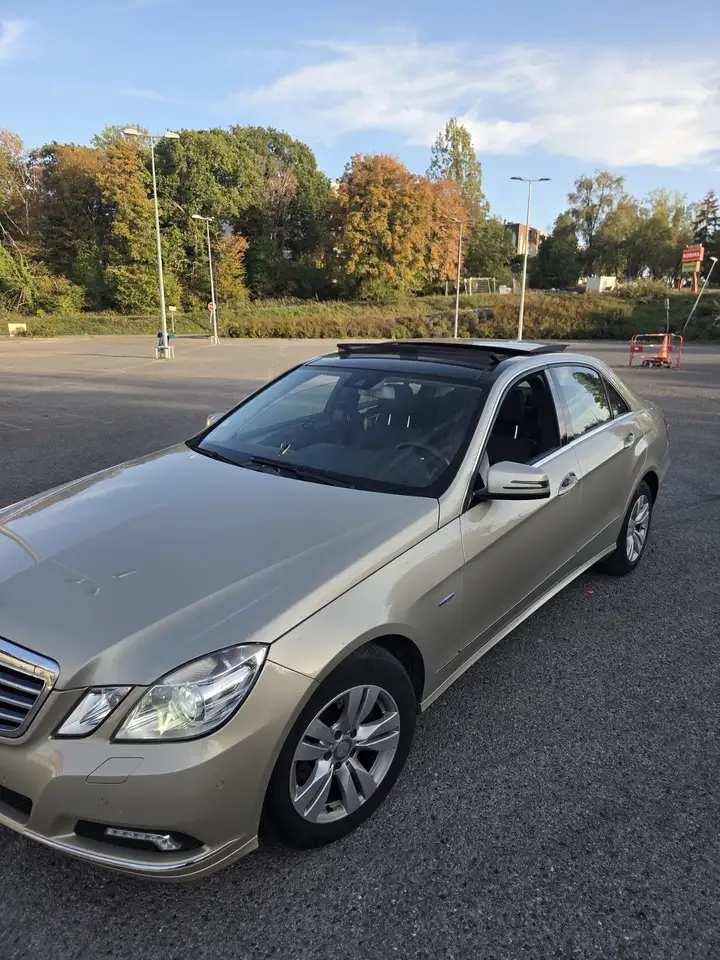 Mercedes-Benz E 250
