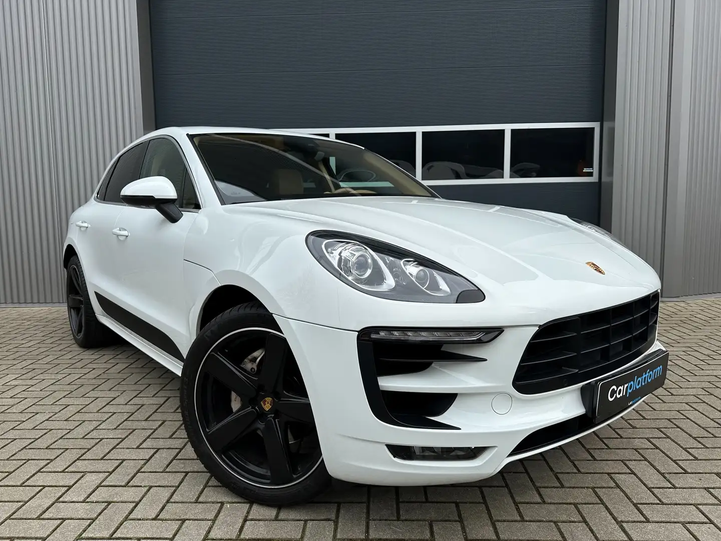 Porsche Macan 3.0 S | Panoramadak | 18-voudig | Luchtvering | Me Wit - 1