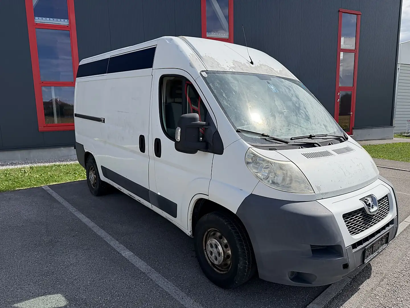 Peugeot Boxer 3000 L2H2 2,2 HDi 120 Weiß - 2