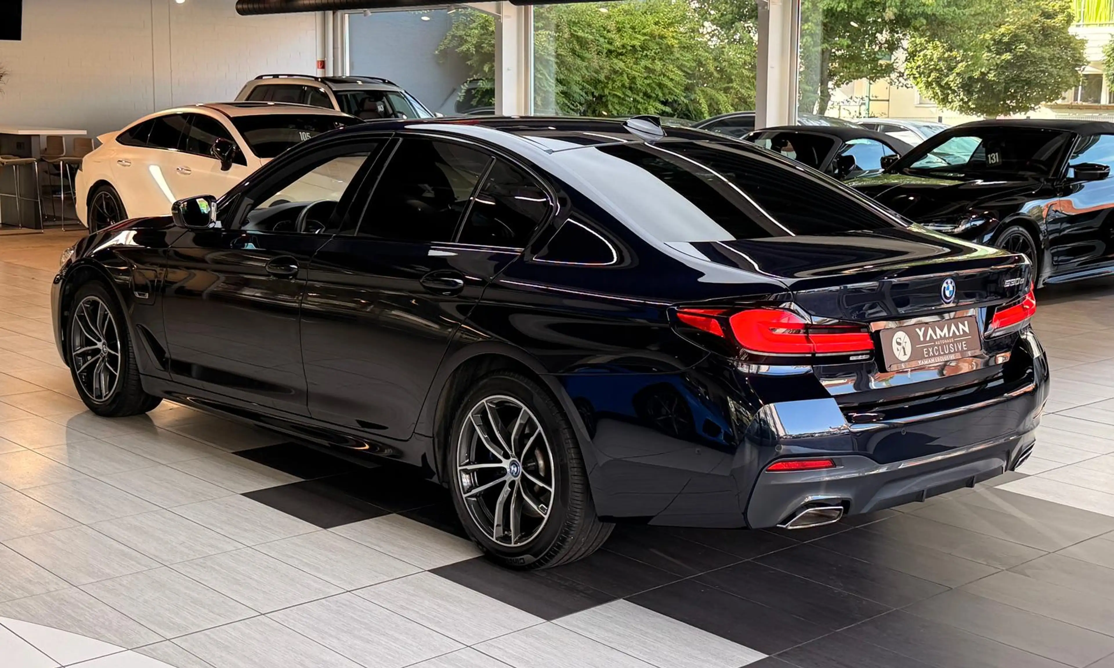 BMW 530 e M Sport Schiebedach*LED*DAB*SitzH.*CarPlay — photo 8