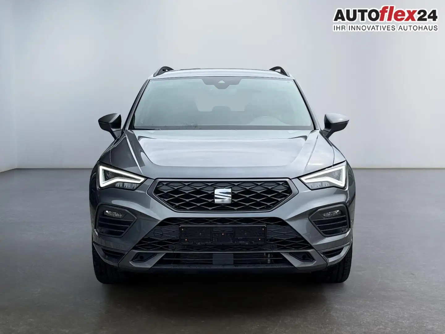 SEAT Ateca 1.5 TSI FR Black Edition 19Z PDC SHZ Nav Kam 11... Gris - 2