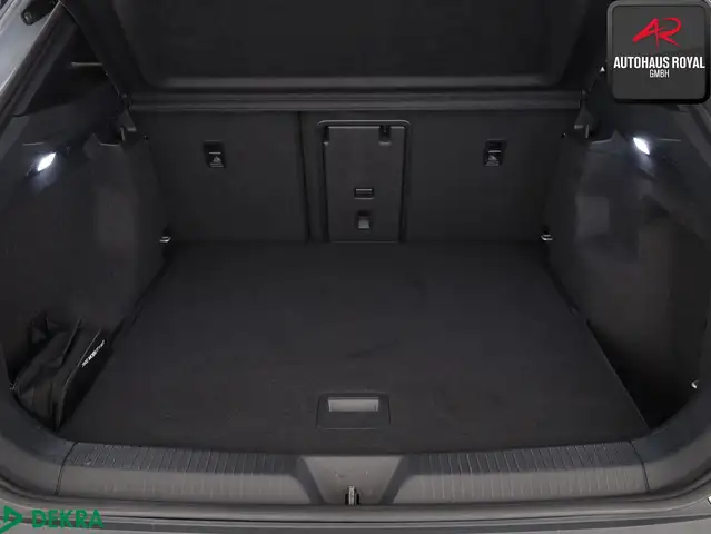 Volkswagen Id.4 view 13