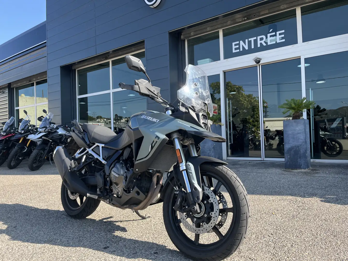 Suzuki V-Strom 800DE - 2
