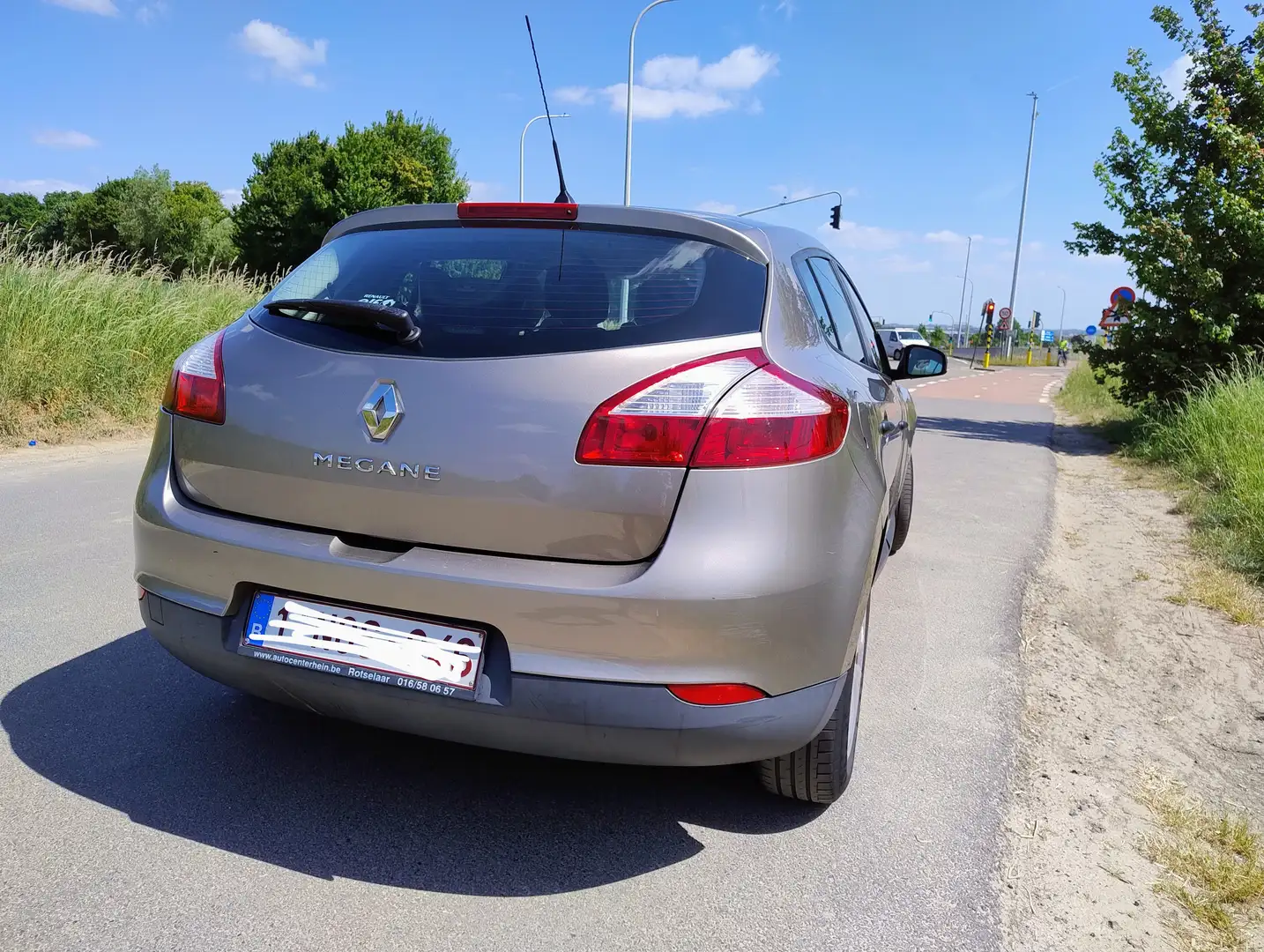 Renault Megane Megane III 1.6 16V benzine 110pk Bronze - 2