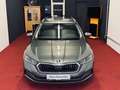 Skoda Octavia Style*R-Kamera*Keyless-Go*Navi*LED* Gris - thumbnail 4