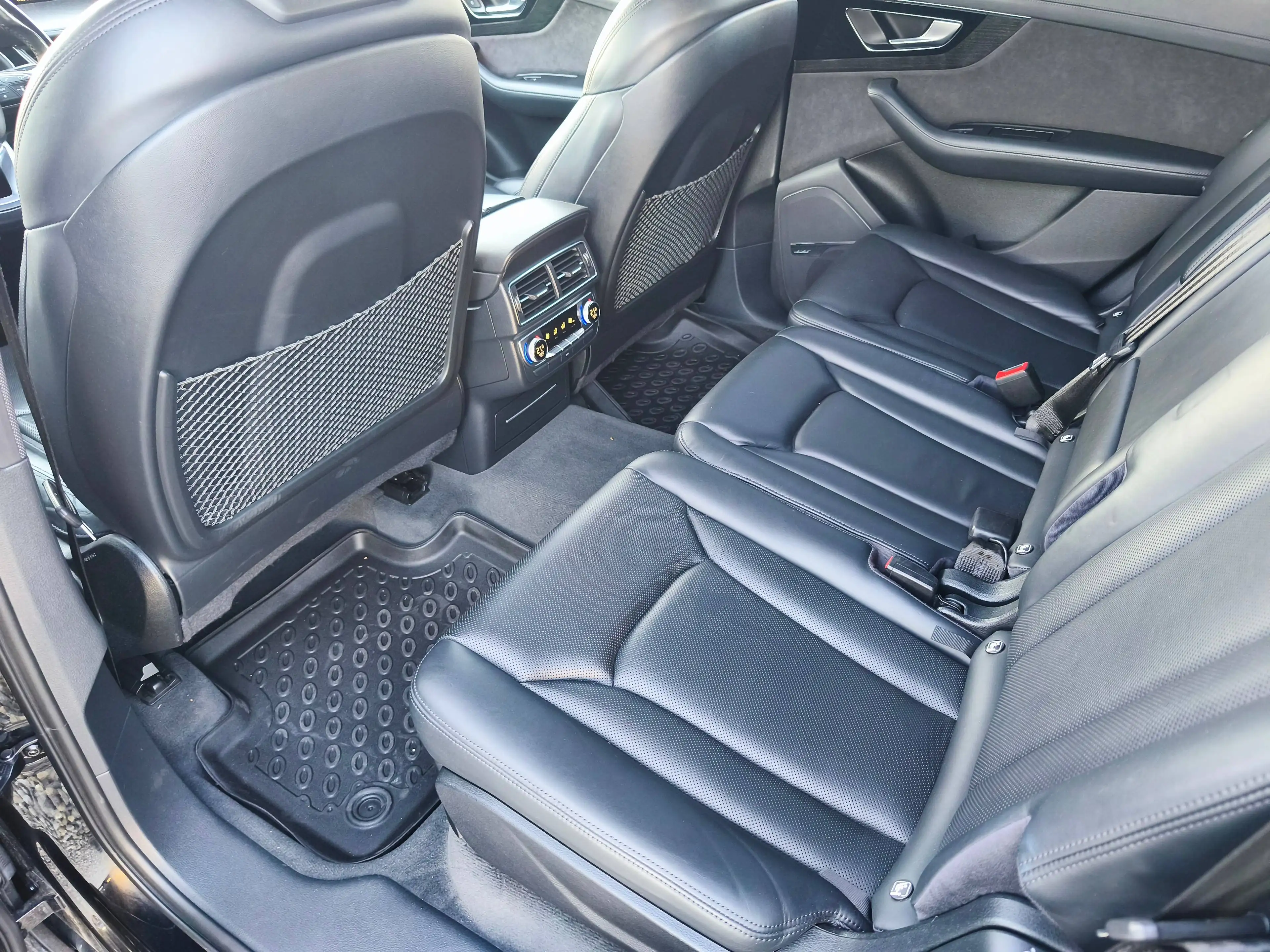 Audi Q7 3.0 TDI quattro — photo 28