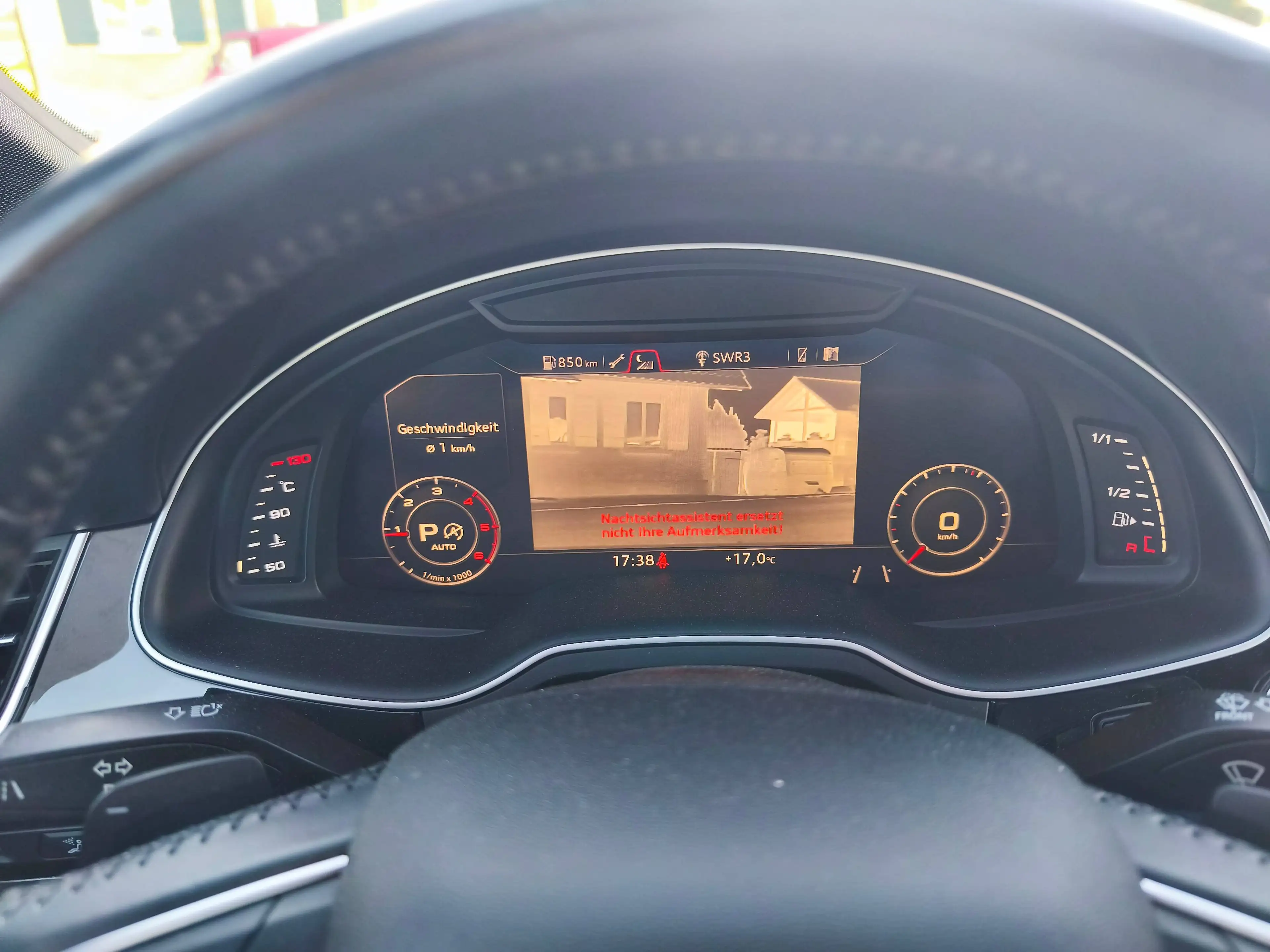Audi Q7 3.0 TDI quattro — photo 17