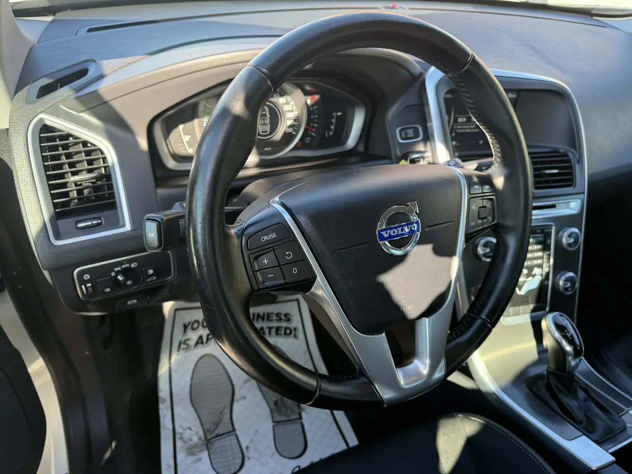 Volvo XC60 снимка Volvo XC60