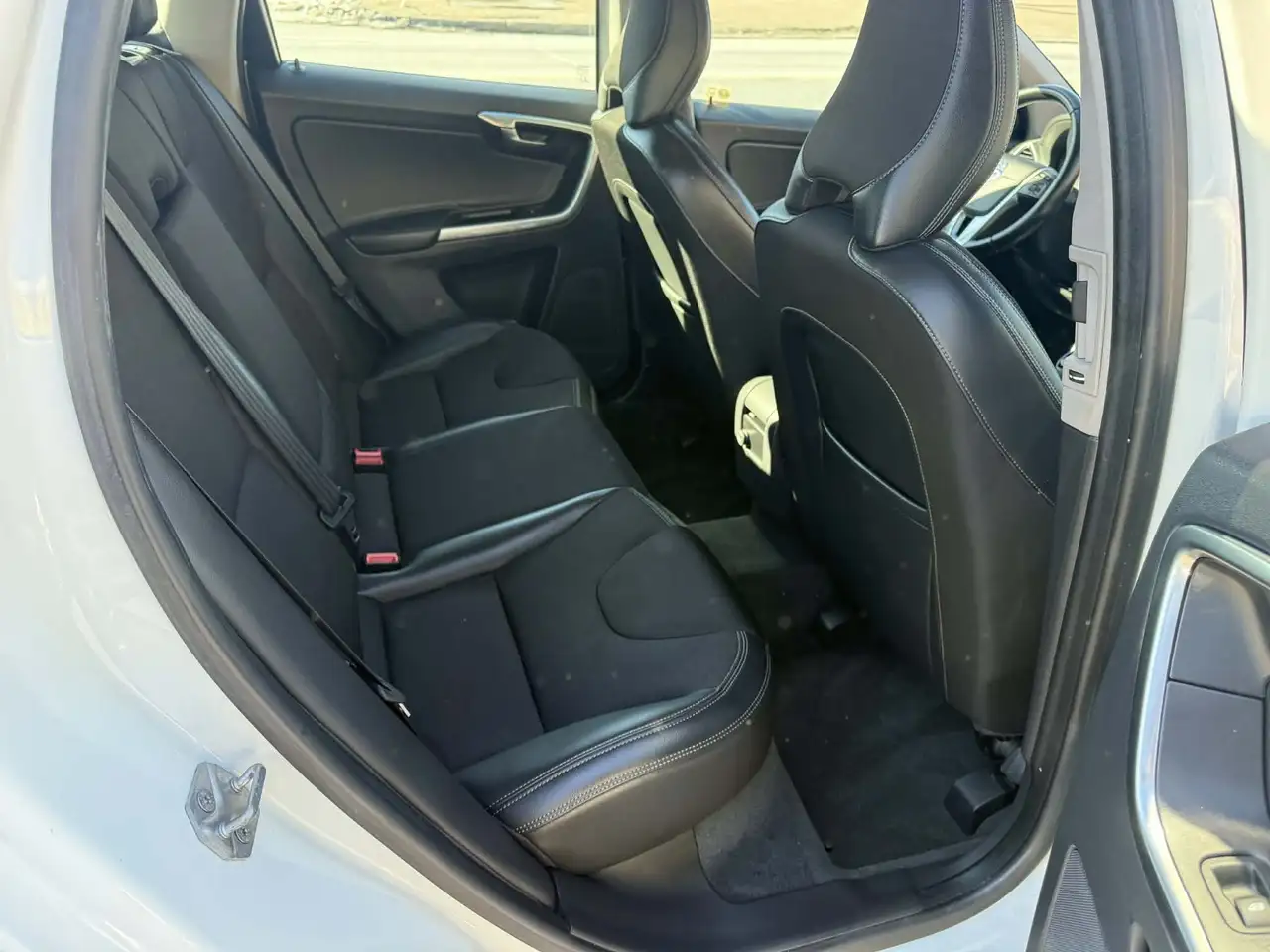 Volvo XC60 снимка Volvo XC60