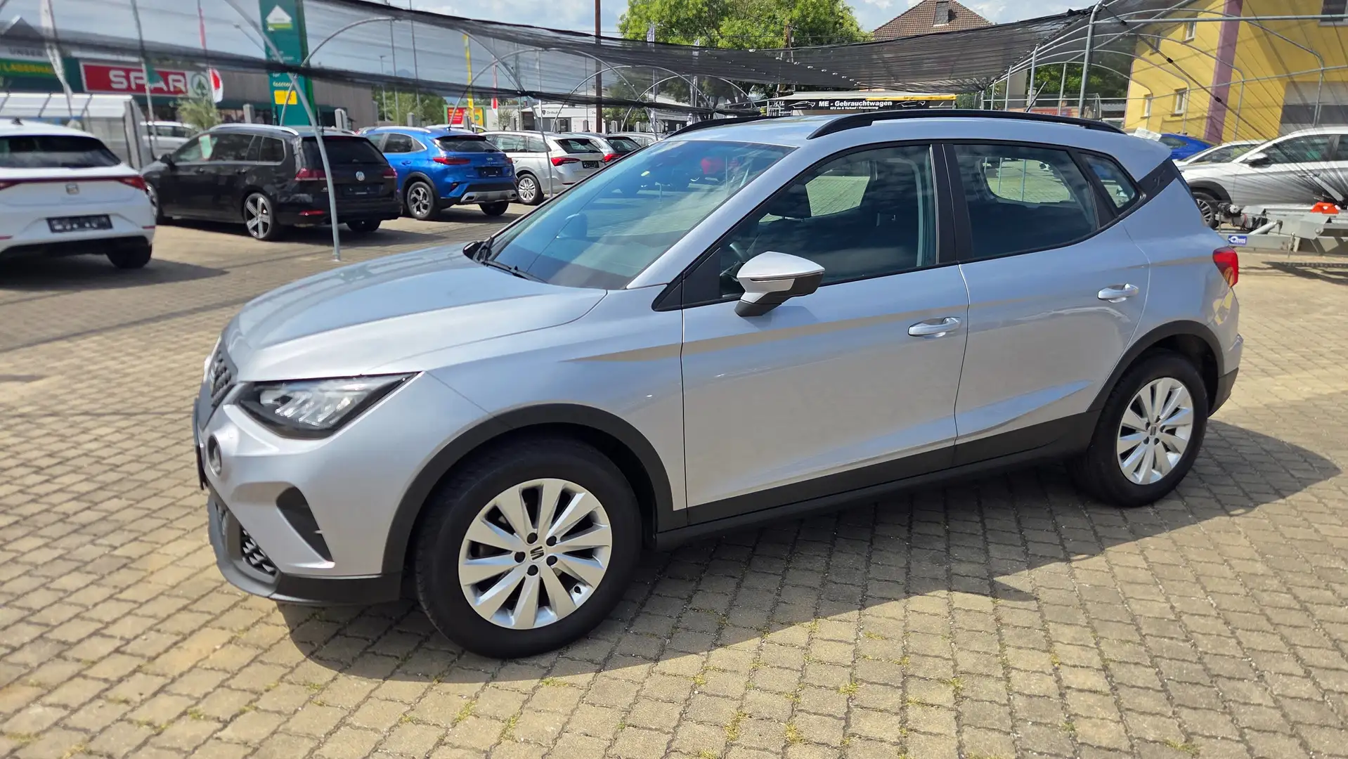 SEAT Arona *1.BESITZ/TEMP/FREISPR/KLIMA/PDC/LED-SCHEINWERF/* Silber - 2