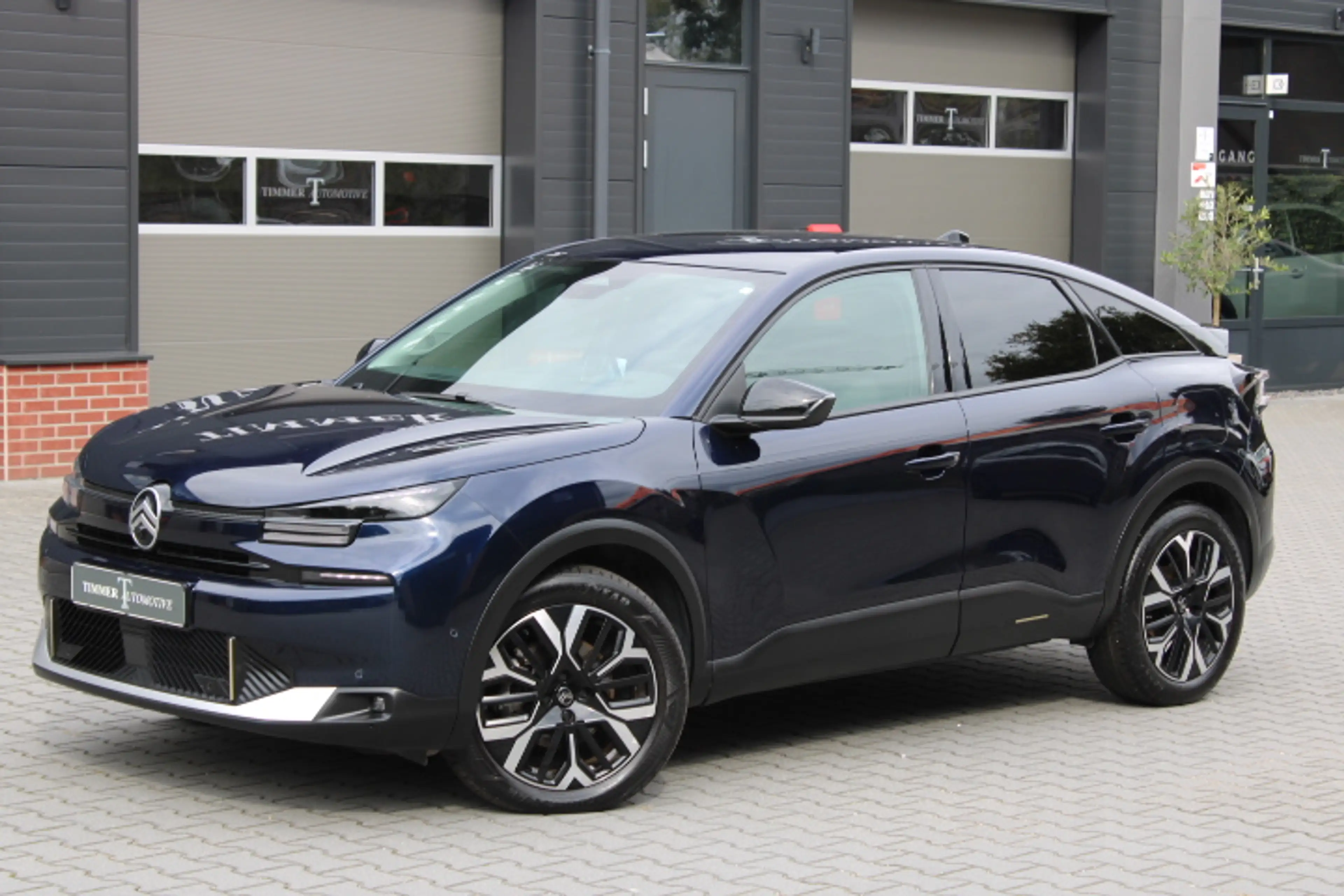 Citroen C4 1.2 Hybrid 136 Max - Head Up - 360 Camera - 18 inc — photo 2