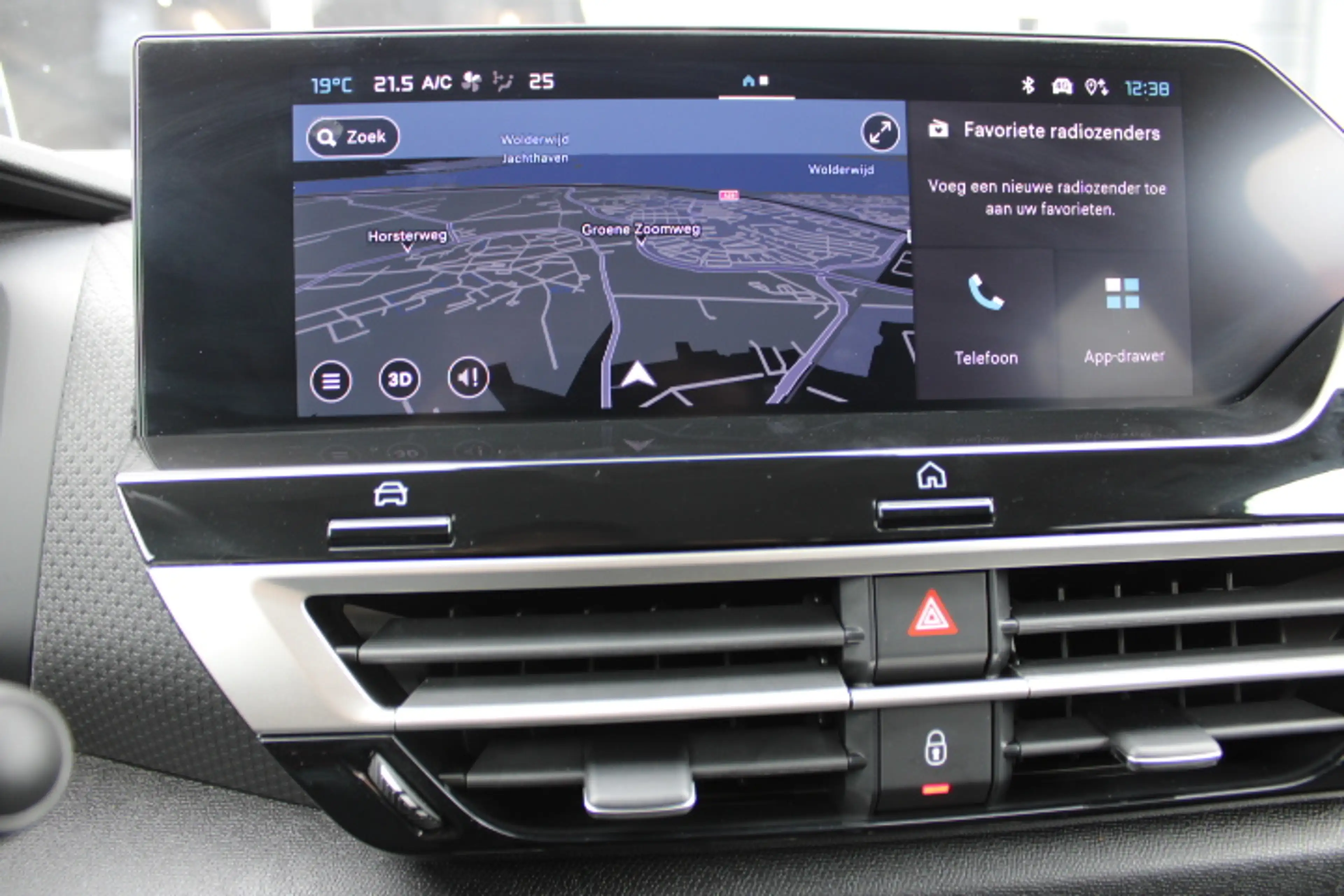 Citroen C4 1.2 Hybrid 136 Max - Head Up - 360 Camera - 18 inc — photo 19