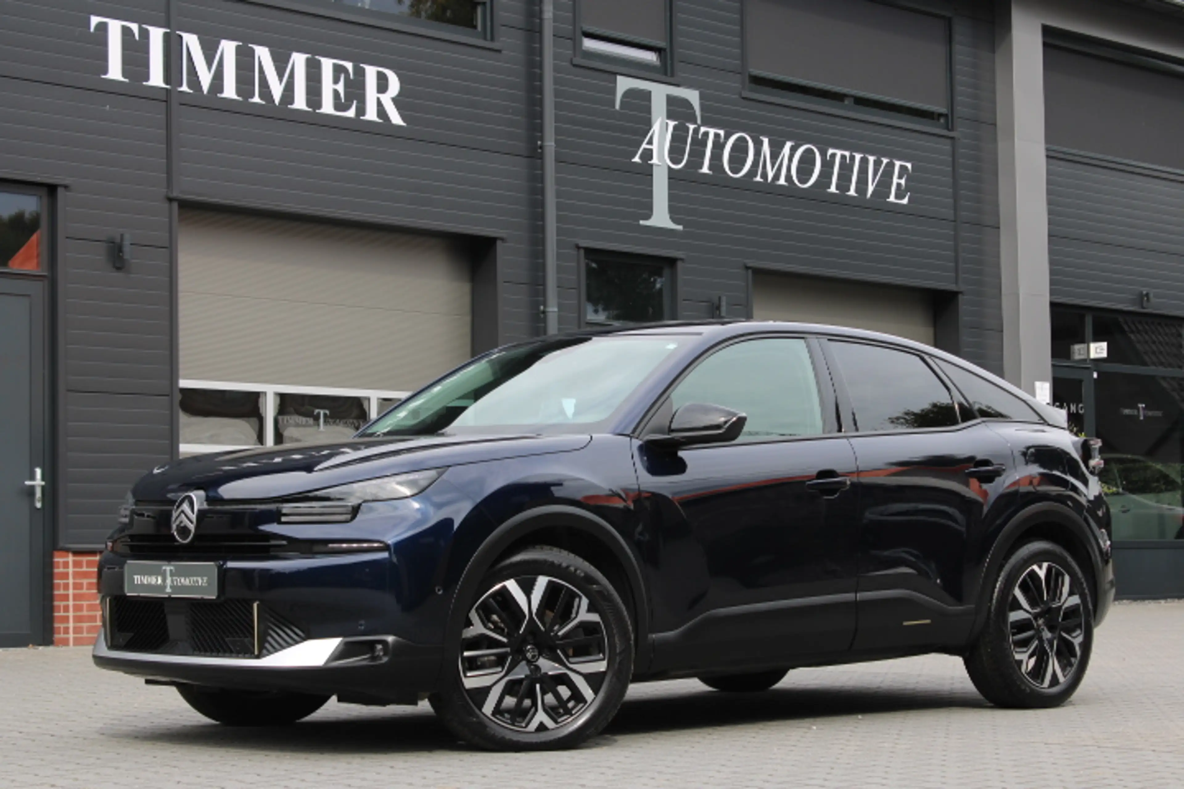 Citroen C4 1.2 Hybrid 136 Max - Head Up - 360 Camera - 18 inc