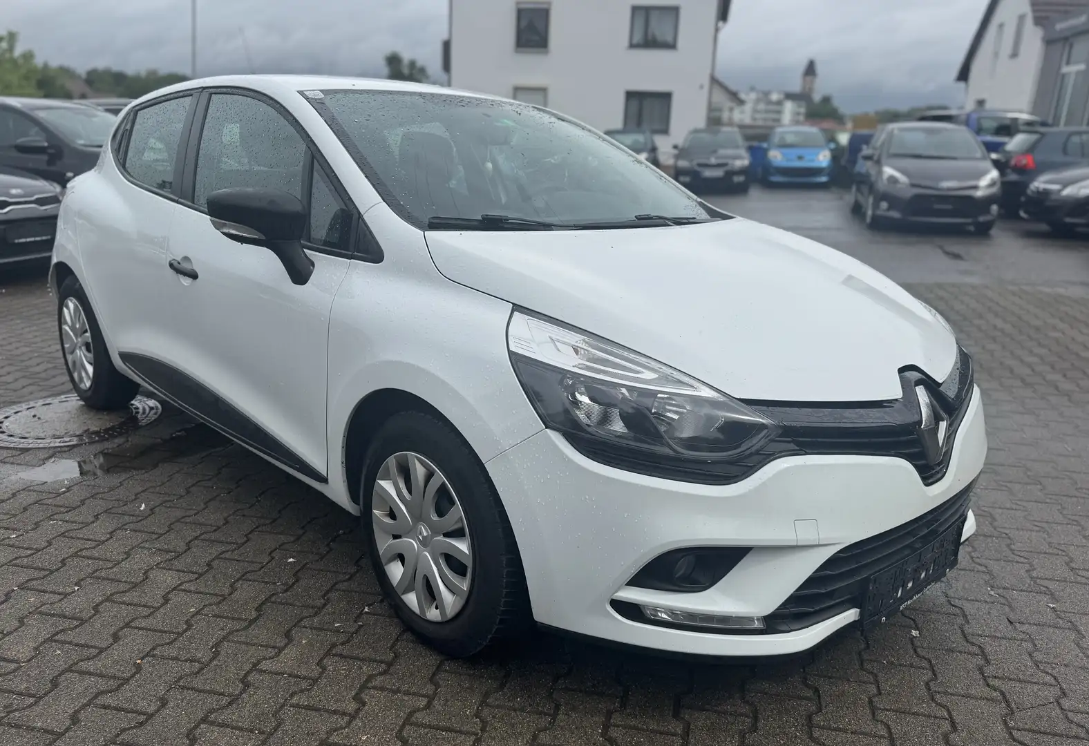 Renault Clio Expression Weiß - 1