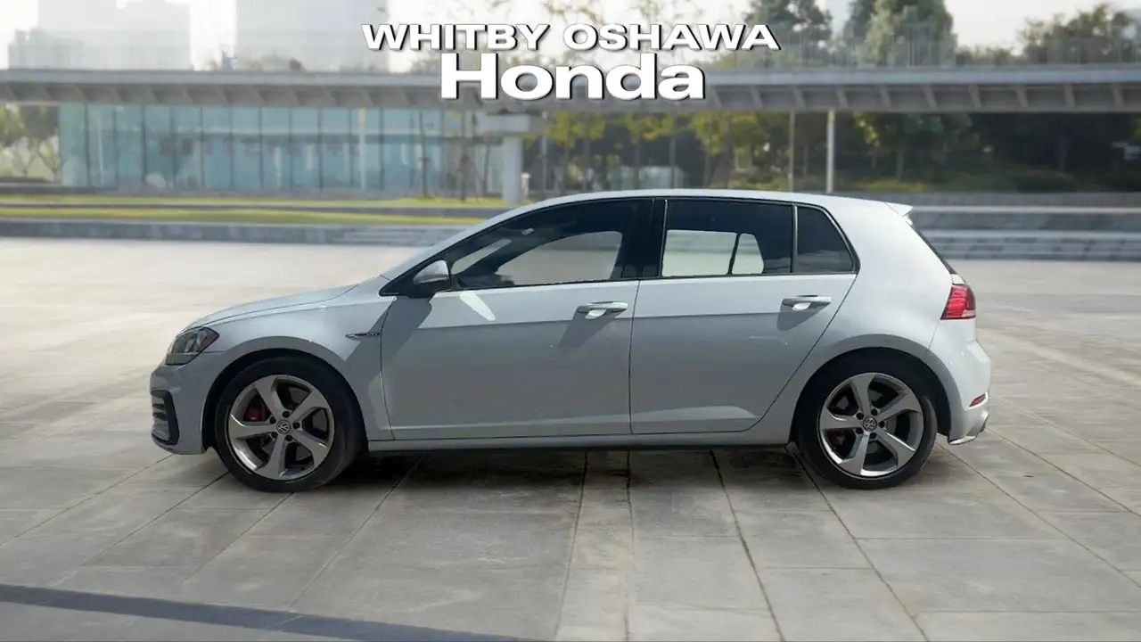 Volkswagen Golf GTI снимка Volkswagen Golf GTI