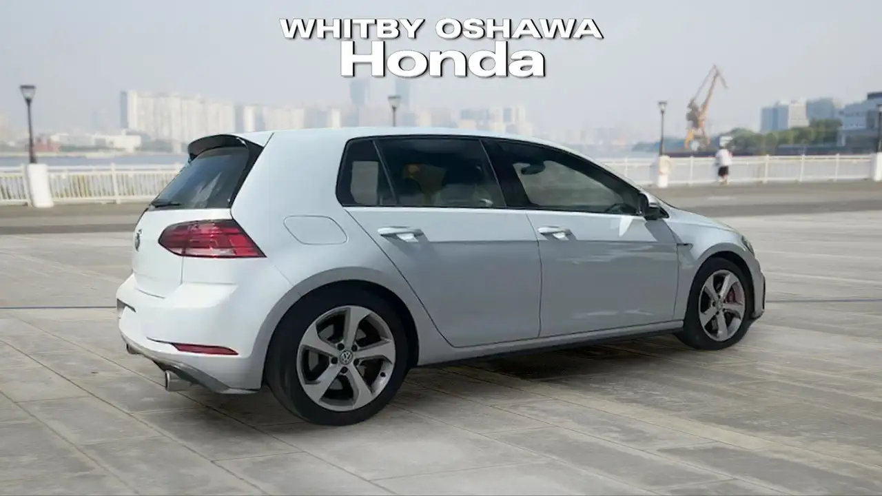 Volkswagen Golf GTI снимка Volkswagen Golf GTI