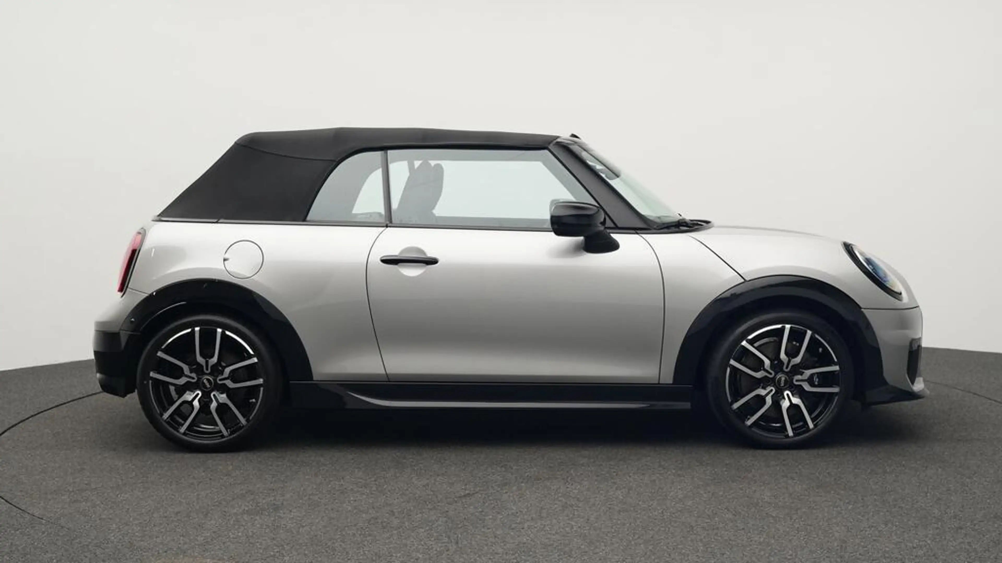 MINI Cooper C Cabrio John Cooper Works Trim — photo 2