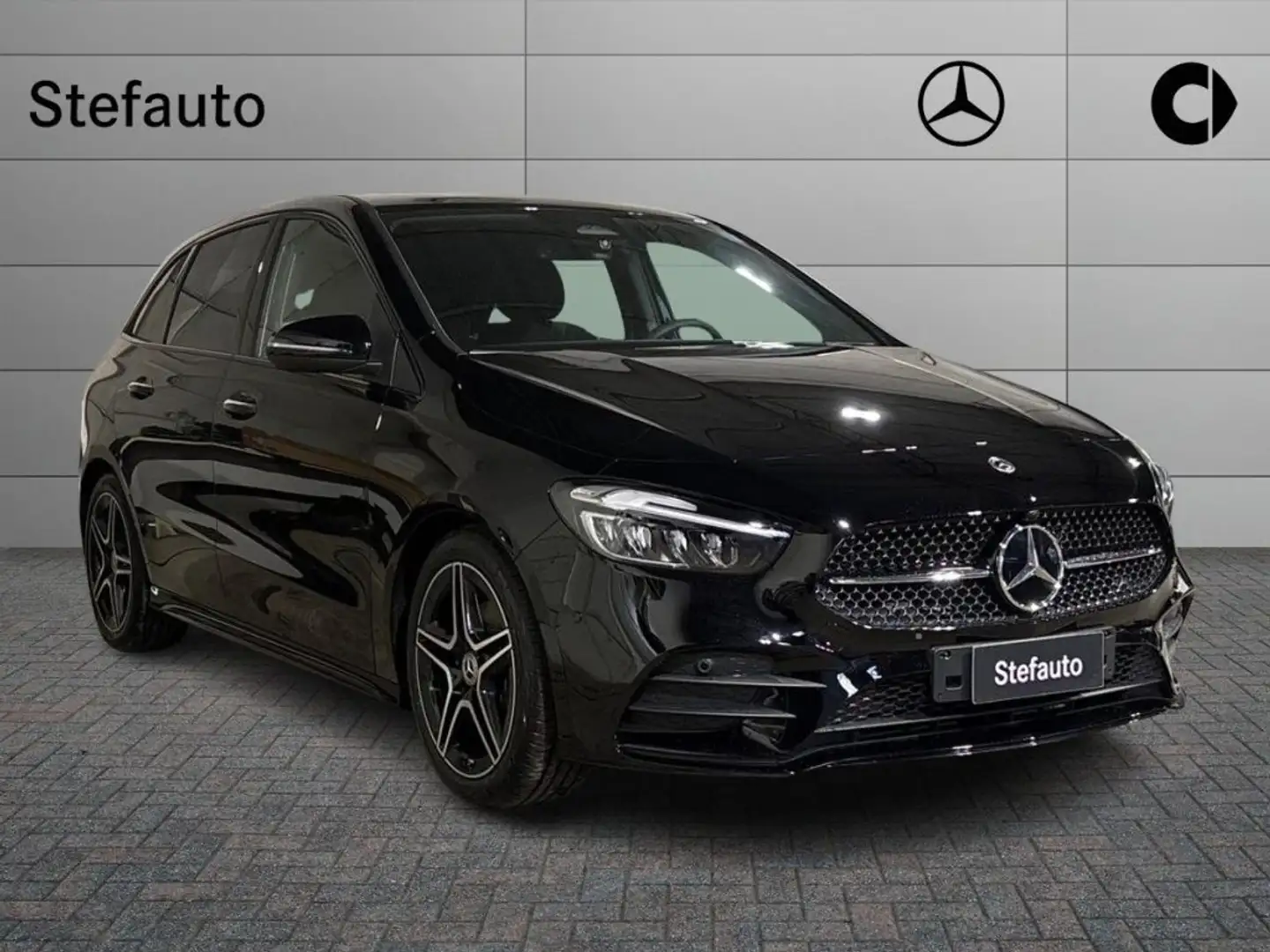Mercedes-Benz B 180 d Automatic AMG Line Advanced Plus Noir - 1