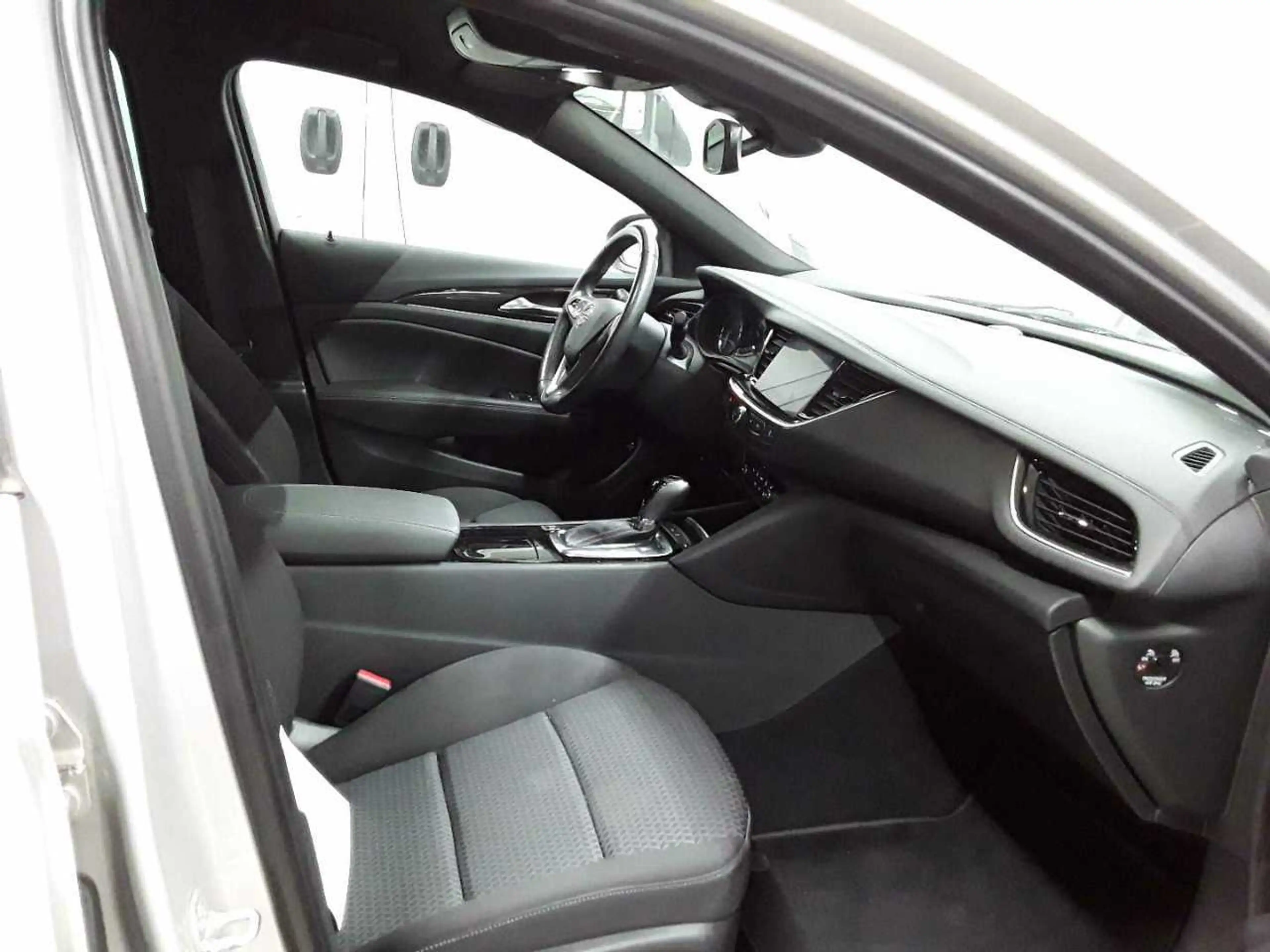 Opel Insignia Insignia ST 2.0 D Aut. BusinessPrem. AHK — photo 8
