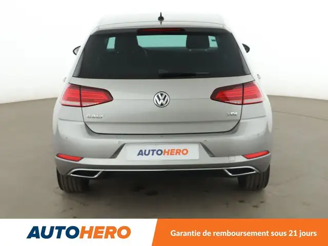 Volkswagen Golf view 5