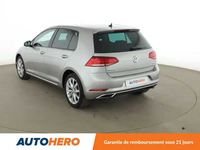Volkswagen Golf view 4