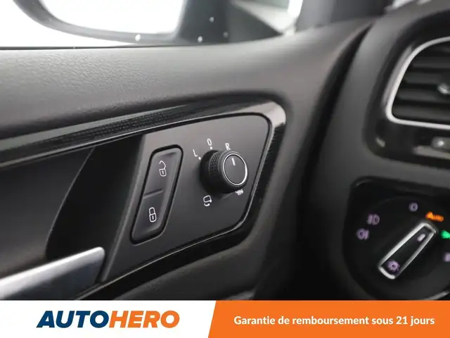 Volkswagen Golf view 29