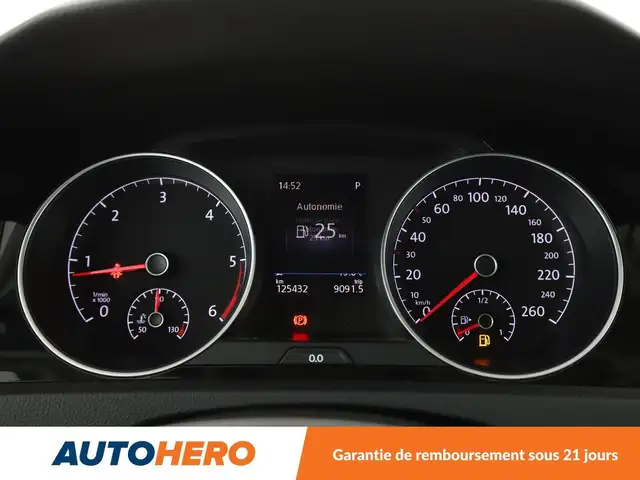 Volkswagen Golf view 20
