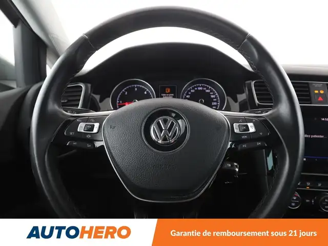 Volkswagen Golf view 19