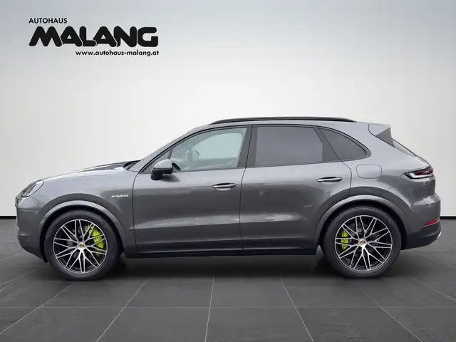 Porsche Cayenne III E-Hybrid PHEV 21,8 kWh Aut. Ansicht 3