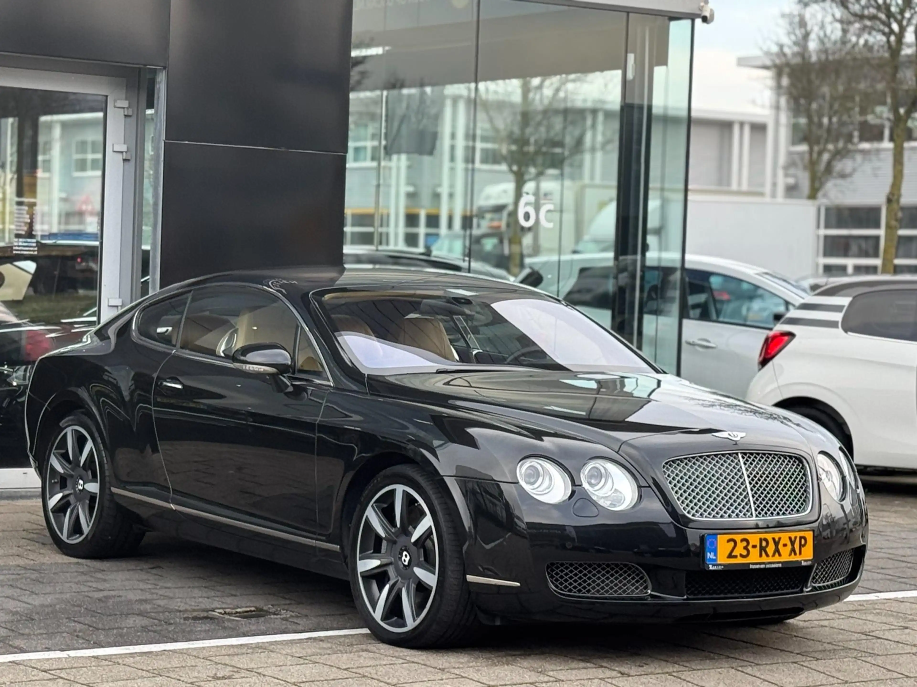 Bentley Continental GT 6.0 W12 NAP! Origineel NL Auto! — photo 11