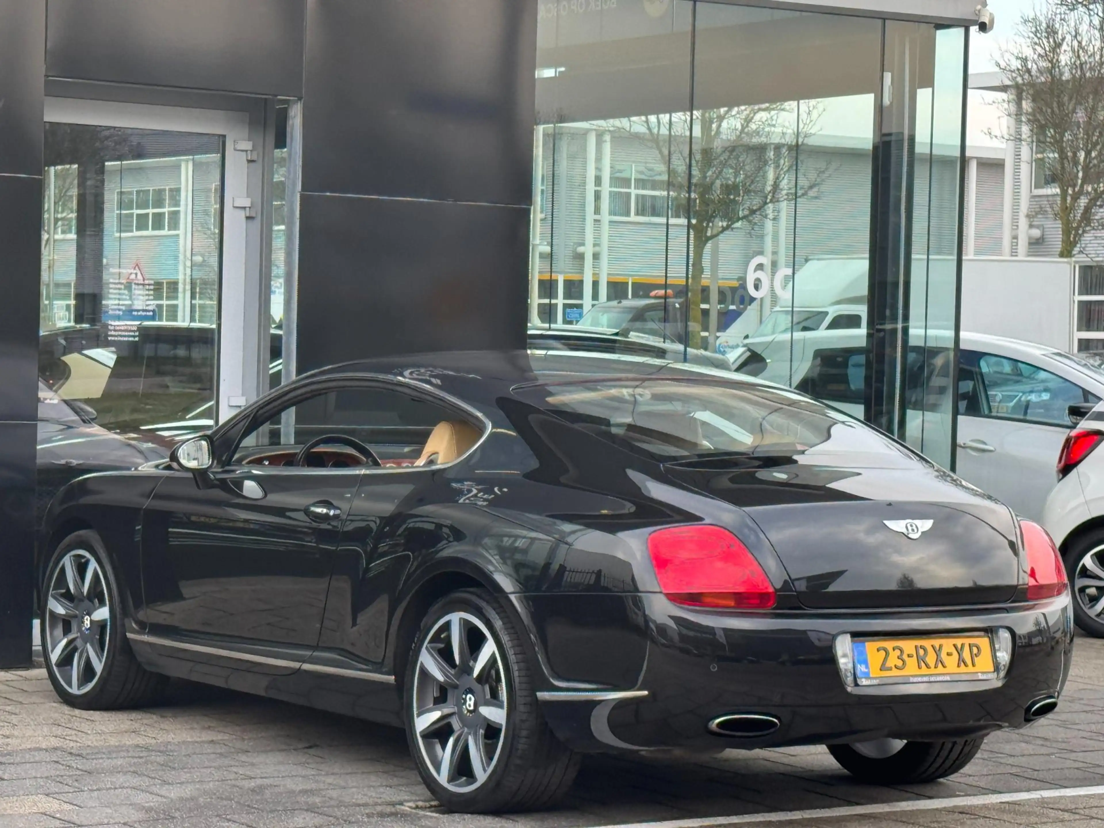 Bentley Continental GT 6.0 W12 NAP! Origineel NL Auto! — photo 7