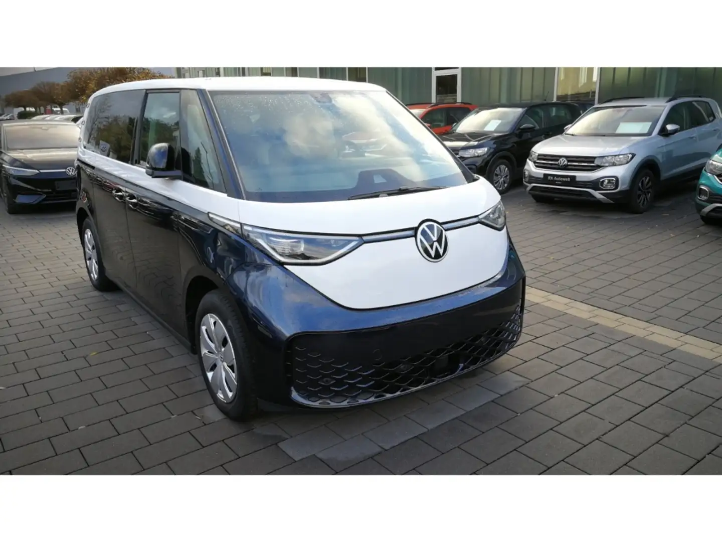 Volkswagen ID. Buzz Bus 150 kW Pro, AHK klappbar Weiß - 2