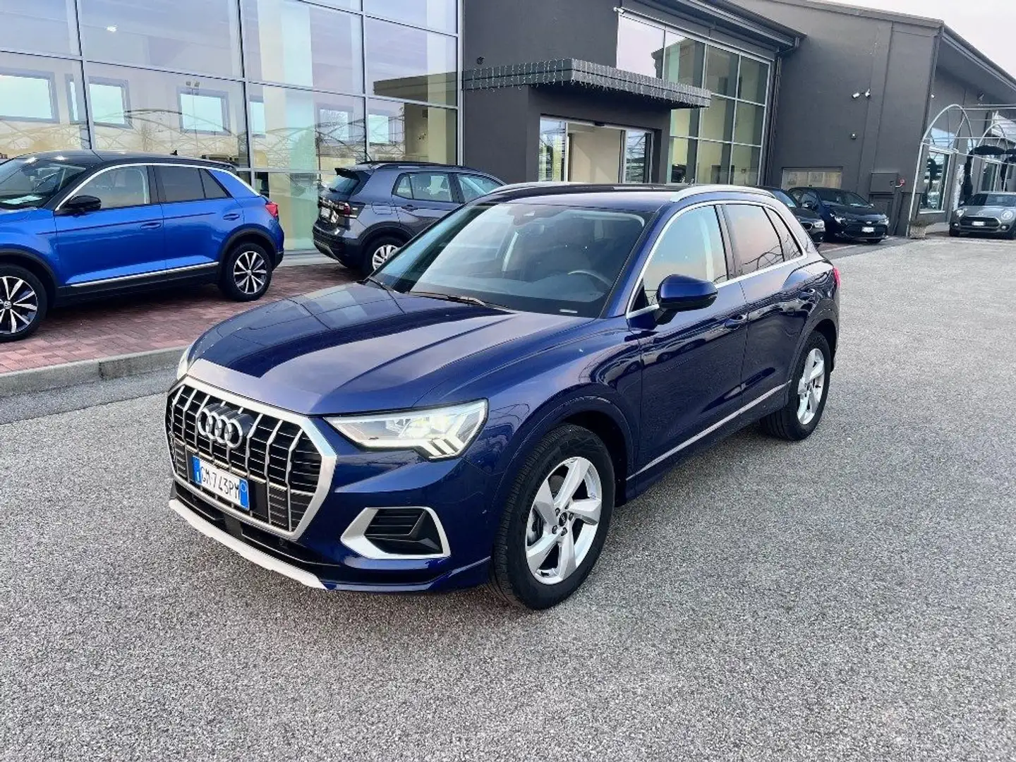 Audi Q3 35 TDI S tronic Business Advanced Blu/Azzurro - 1