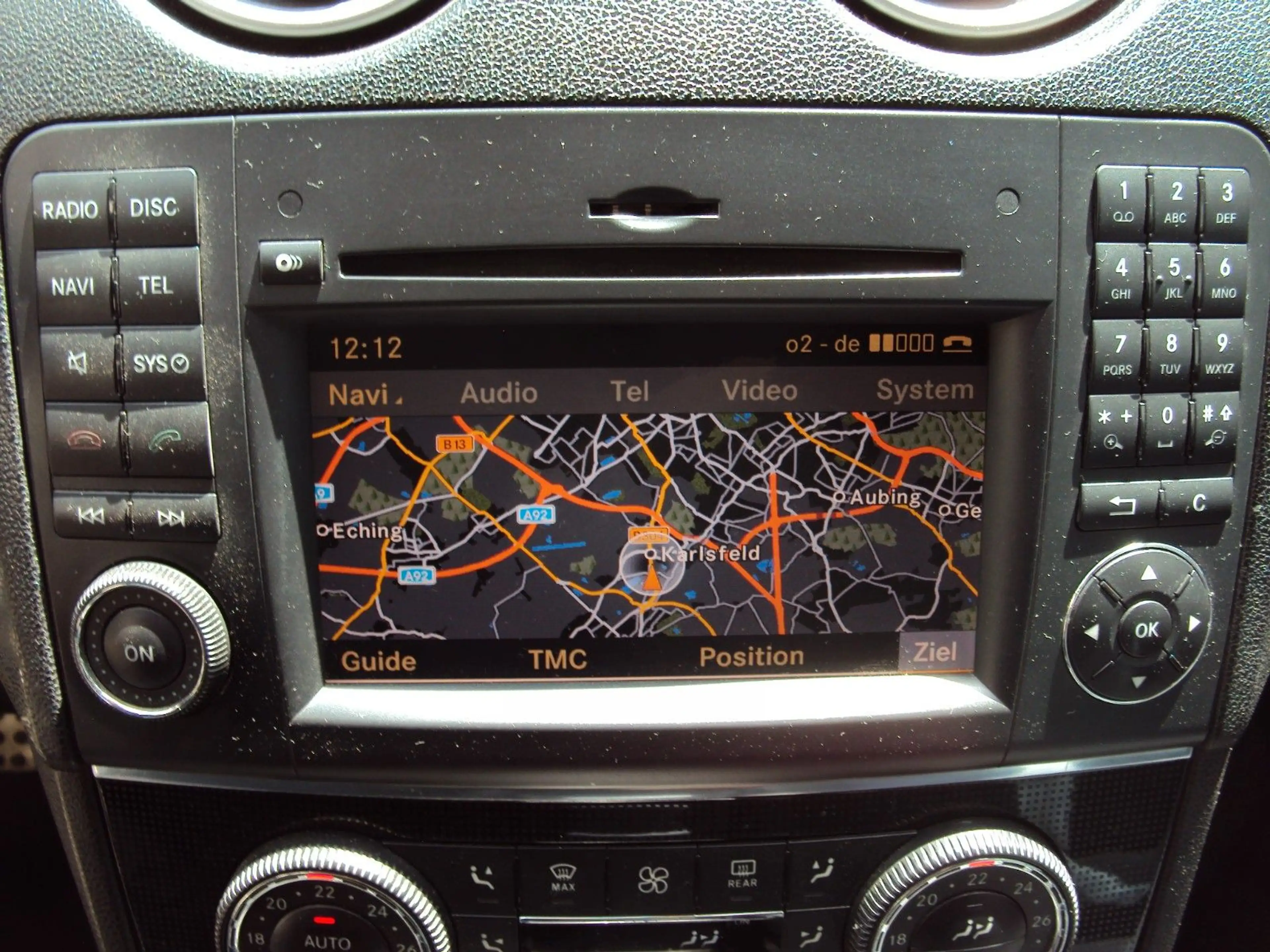 Mercedes-Benz ML 500 AMG Sport Paket Navi AHK Alcantara ! — photo 13