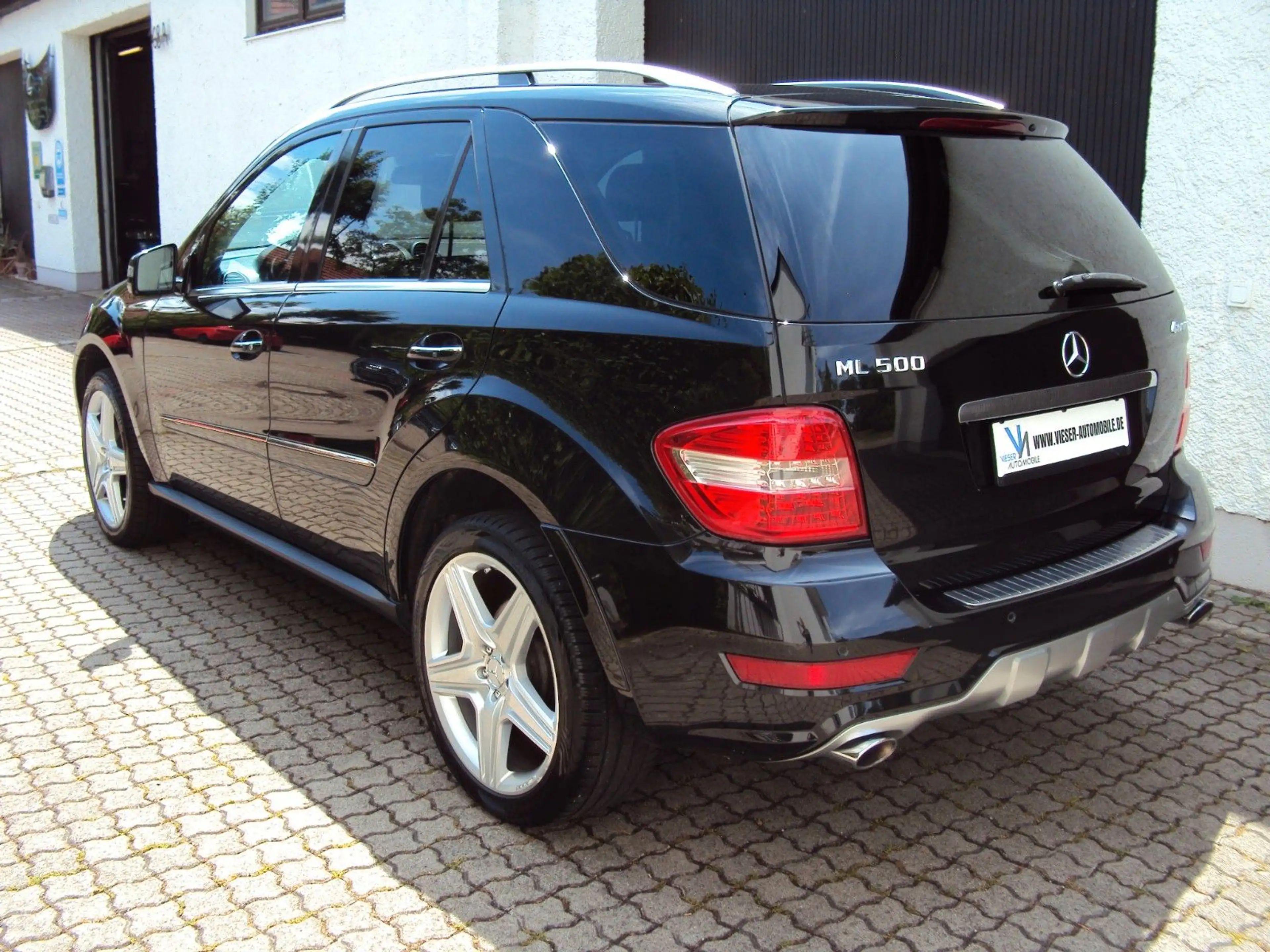 Mercedes-Benz ML 500 AMG Sport Paket Navi AHK Alcantara ! — photo 5