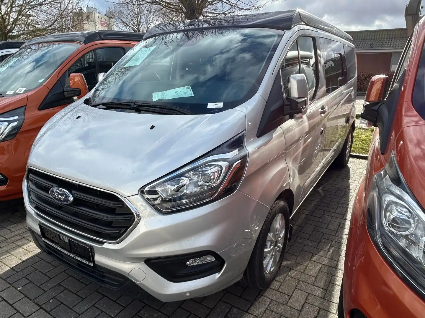 Karmann Duncan 545: AHK, Autom., 170PS, Markise 68.380€ Argent - 1