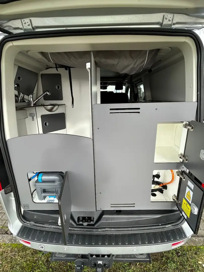 Karmann Duncan 545: AHK, Autom., 170PS, Markise 68.380€ Argent - 2