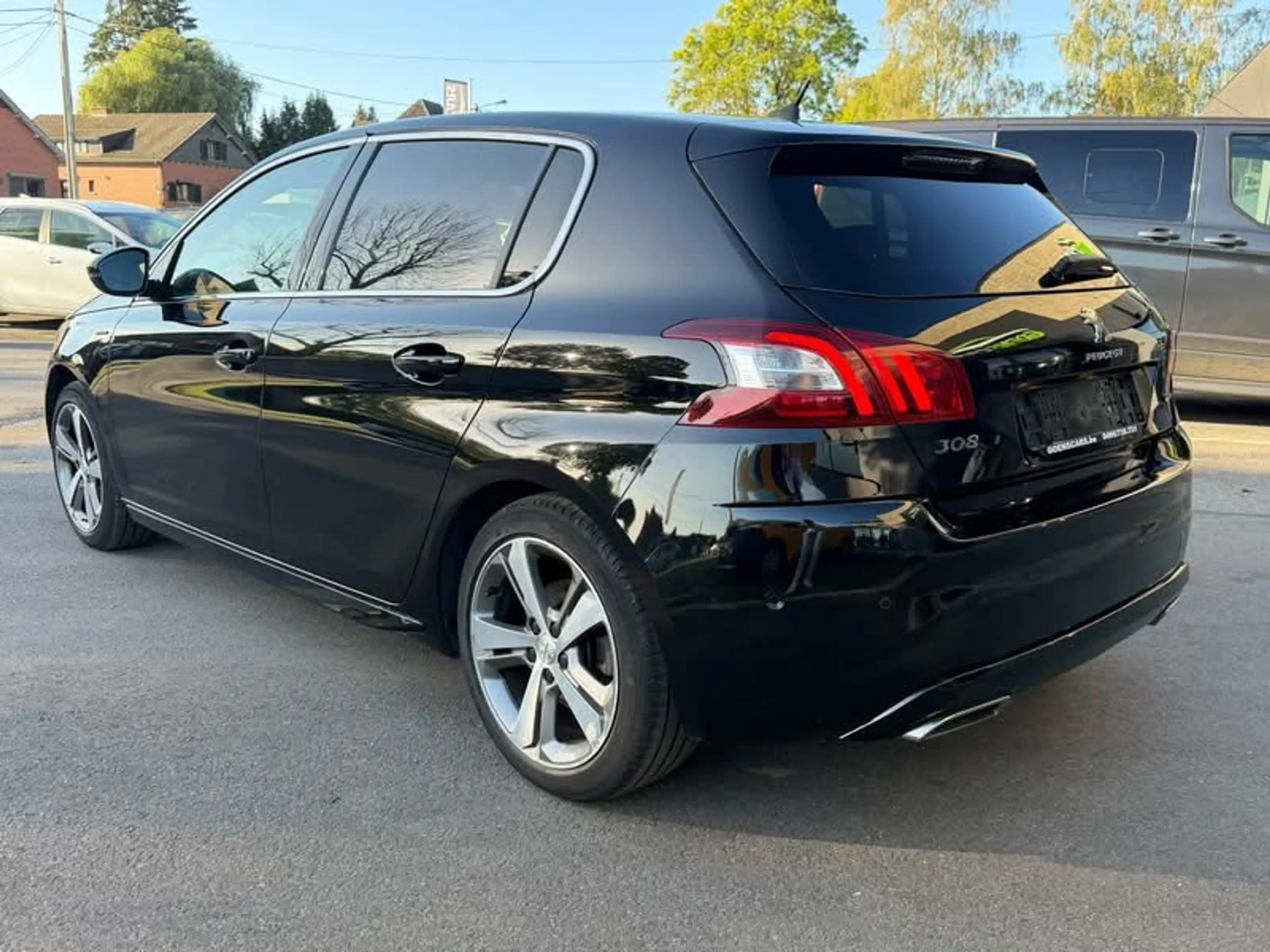 Peugeot 308 308 1.2 GT-Line BOÎTE AUTO,CRUISE,CLIM,GPS,CAMÉRA,TOIT PANO… — photo 4