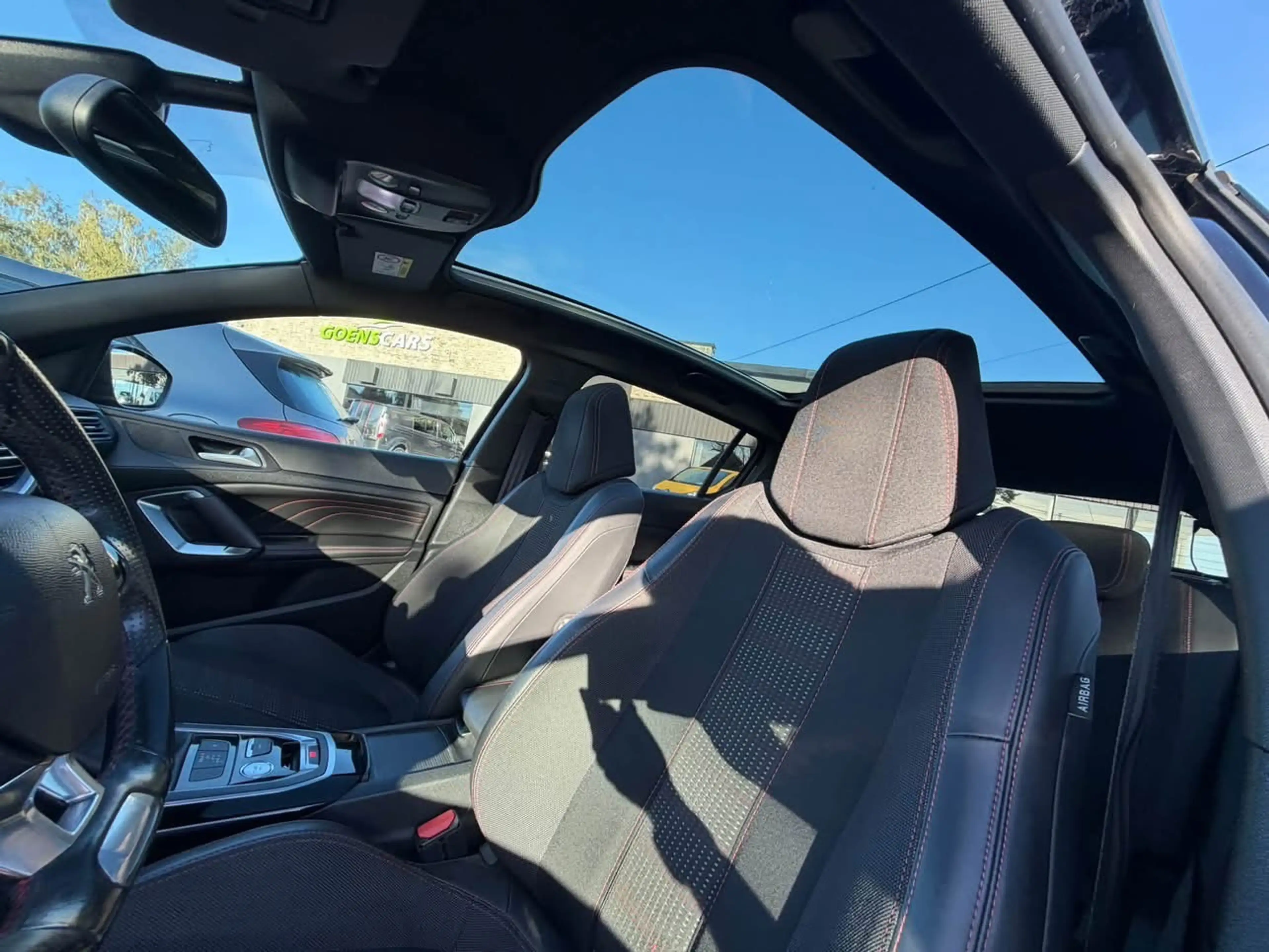 Peugeot 308 308 1.2 GT-Line BOÎTE AUTO,CRUISE,CLIM,GPS,CAMÉRA,TOIT PANO… — photo 6