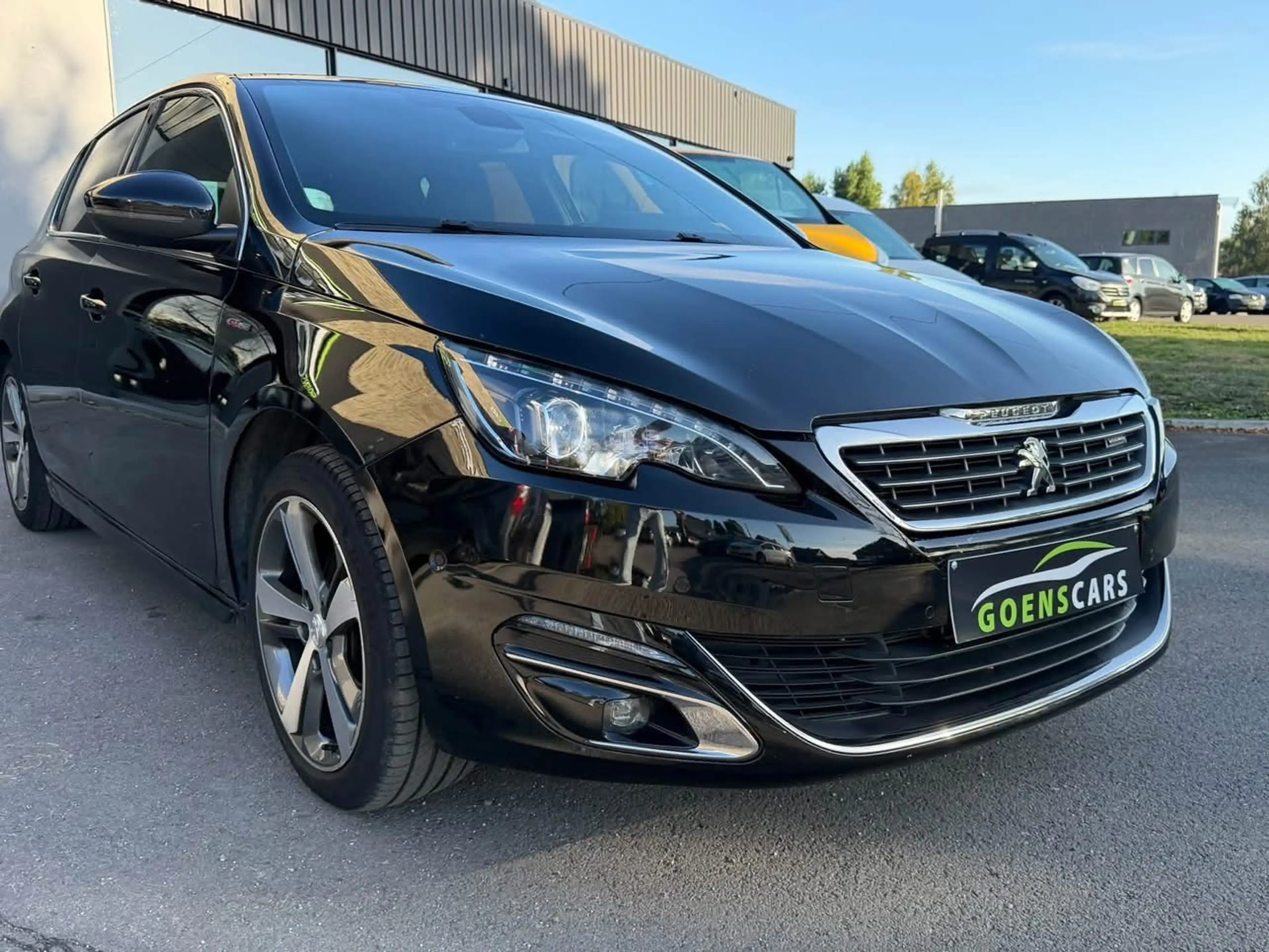 Peugeot 308 308 1.2 GT-Line BOÎTE AUTO,CRUISE,CLIM,GPS,CAMÉRA,TOIT PANO… — photo 2