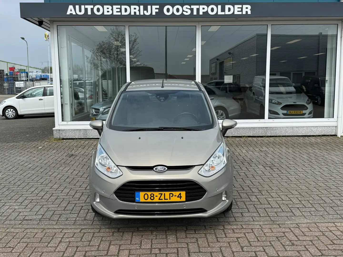 Ford B-Max 1.6 TI-VCT Titanium Automaat Gris - 2
