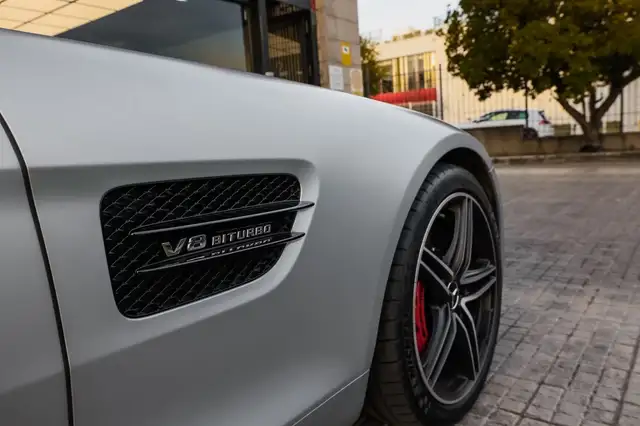Mercedes-Benz AMG GT view 5