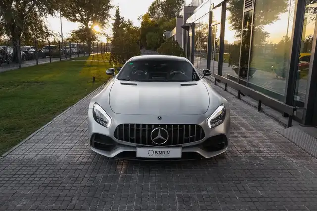 Mercedes-Benz AMG GT view 3