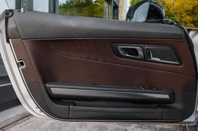 Mercedes-Benz AMG GT view 12