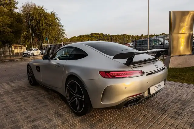 Mercedes-Benz AMG GT view 11