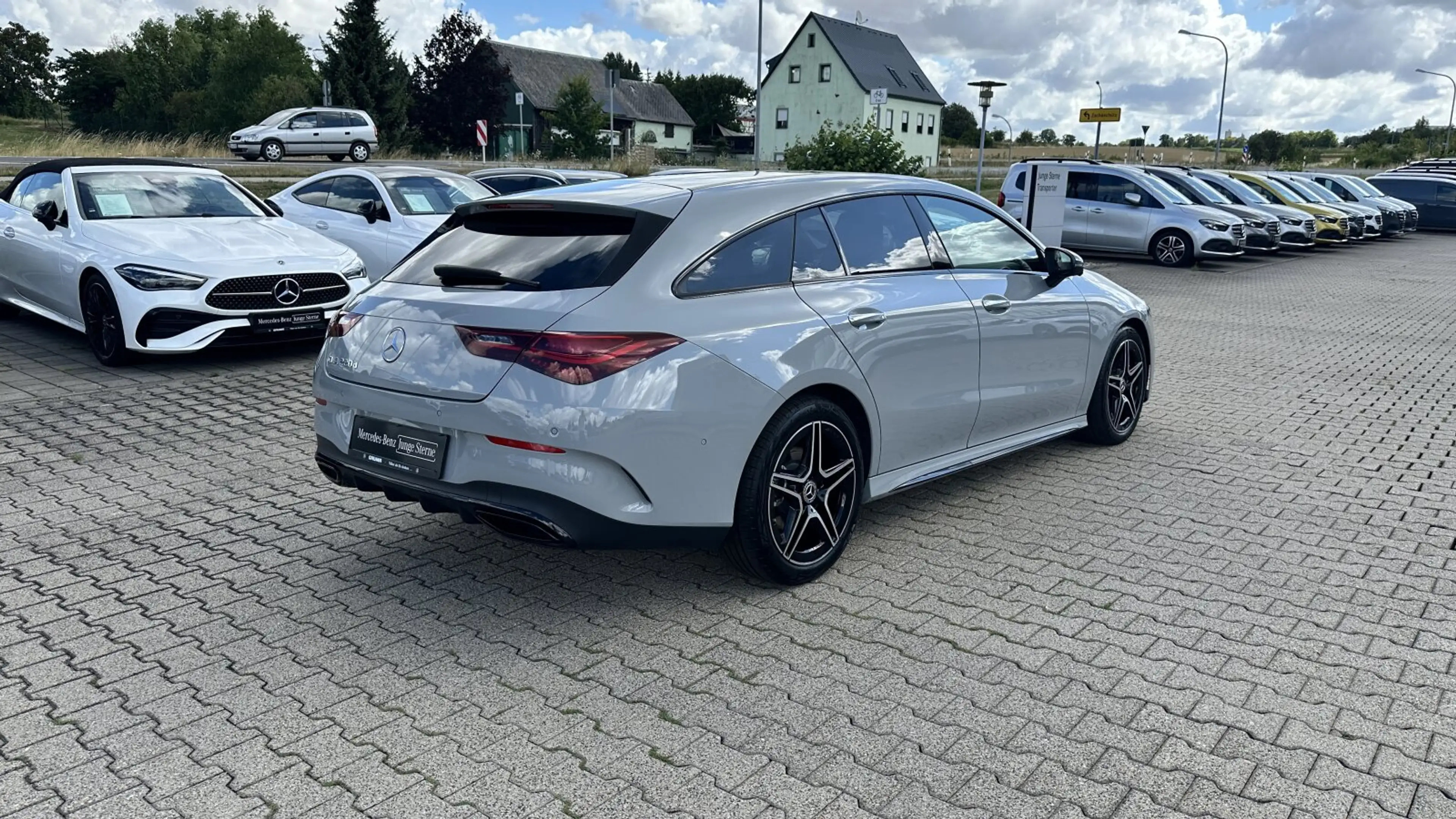 Mercedes-Benz CLA 220 CLA 220 d Shooting Brake AMG+Keyless+Pano+360° — photo 5
