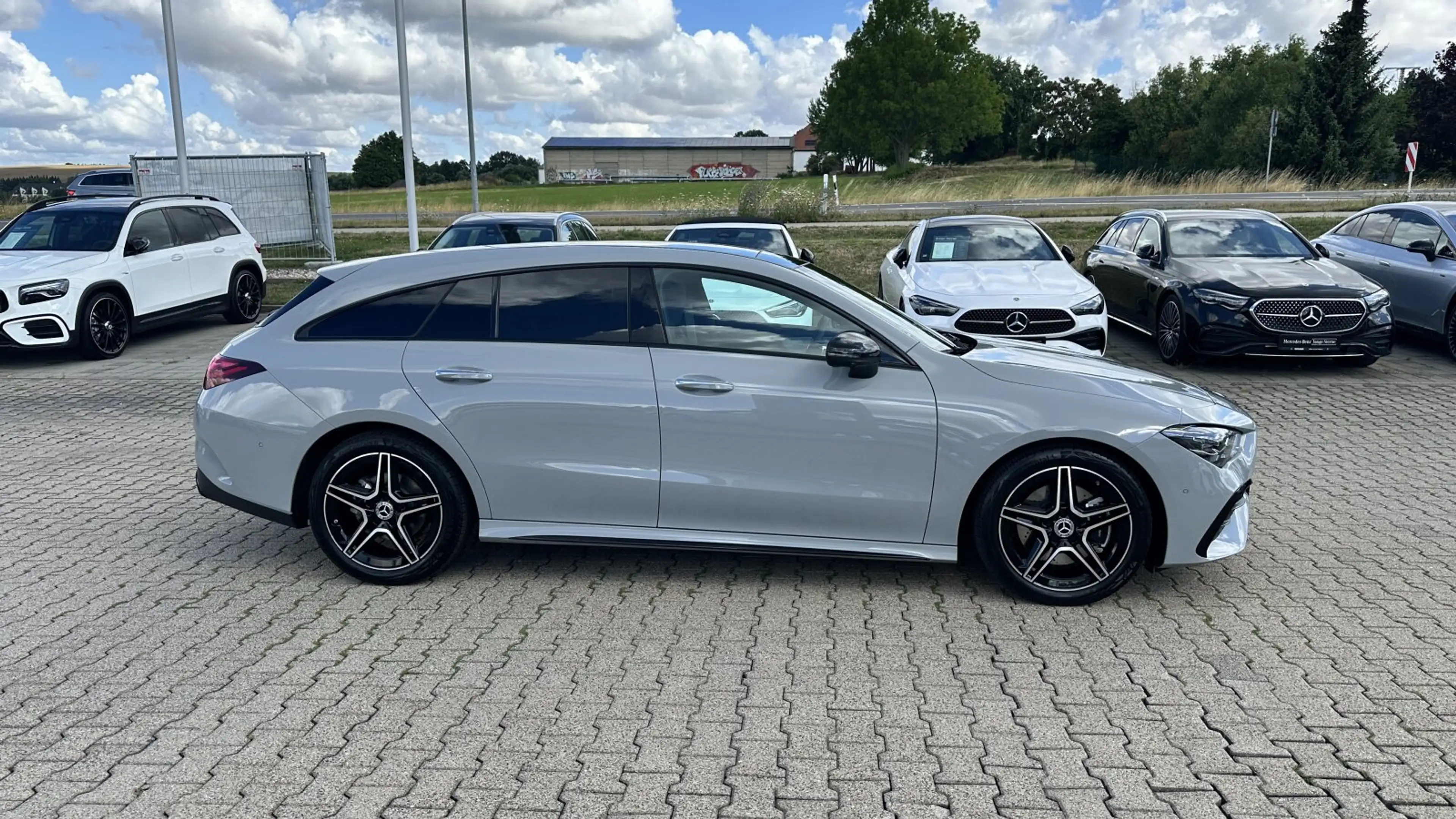 Mercedes-Benz CLA 220 CLA 220 d Shooting Brake AMG+Keyless+Pano+360° — photo 4